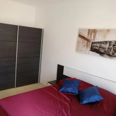 Grenville, Flat 2 Appartement *